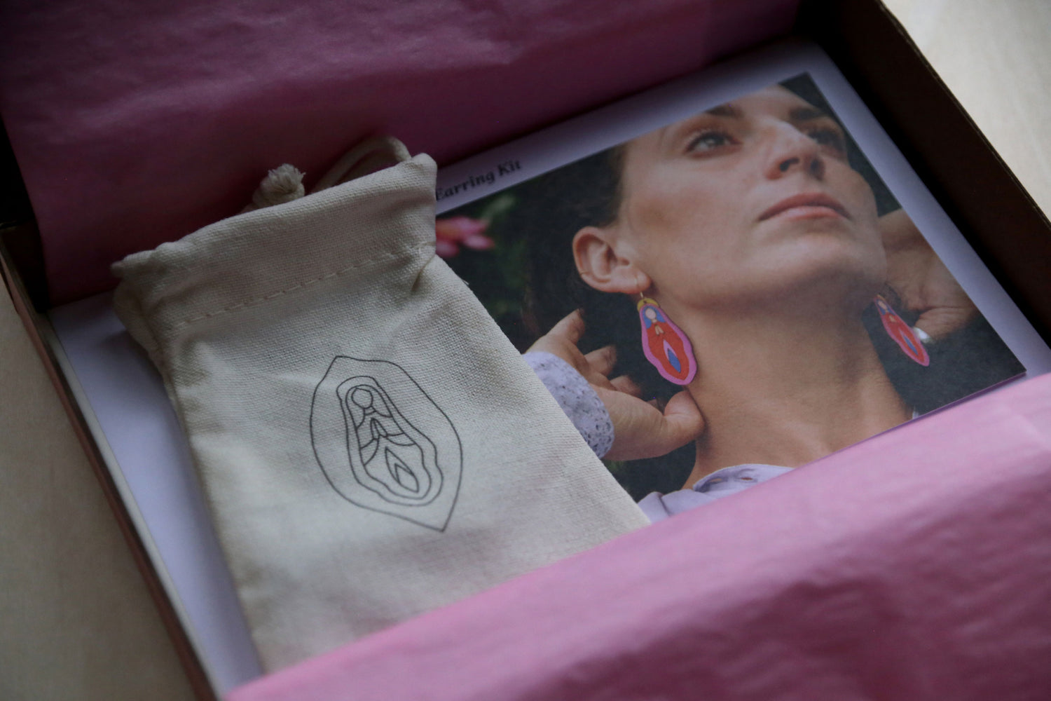 Holy Vulva Necklace Kit