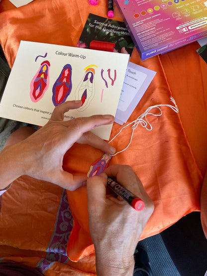 Holy Vulva Necklace Kit